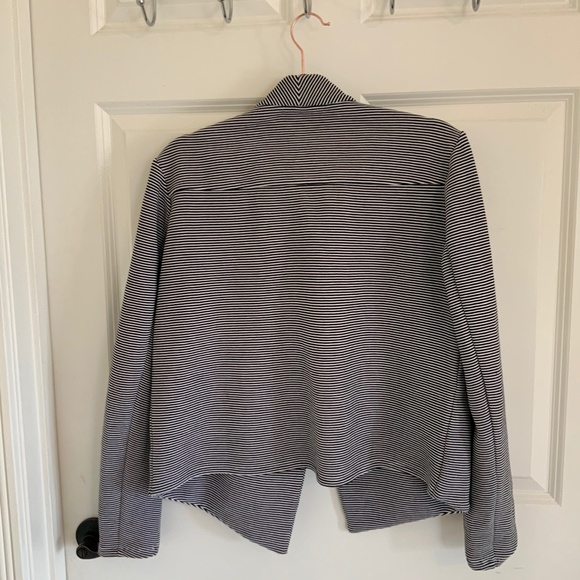 Short Striped Jacket Large - Picture 5 of 5